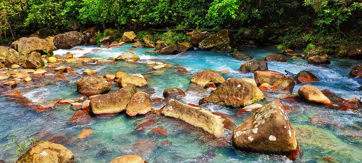 Natural pool at Río Celeste, Tenorio Volcano National Park