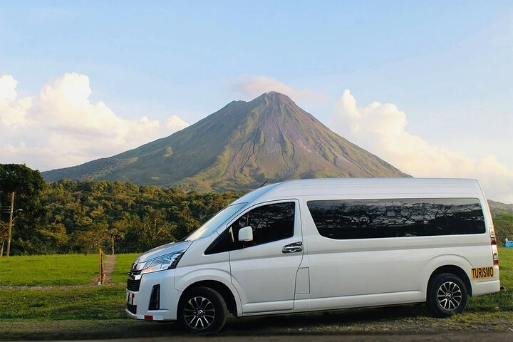 Liberia Airport to Arenal & Papagayo: Drive Times & Stops